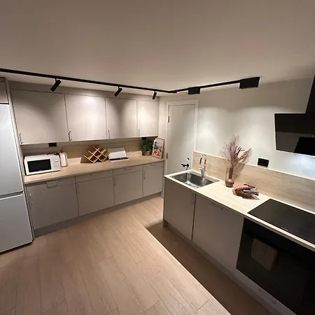 Charming Nordic Basement * Sor-Varanger